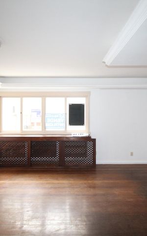 Apartamento à venda com 96m², 2 quartos e 2 vagasSala 