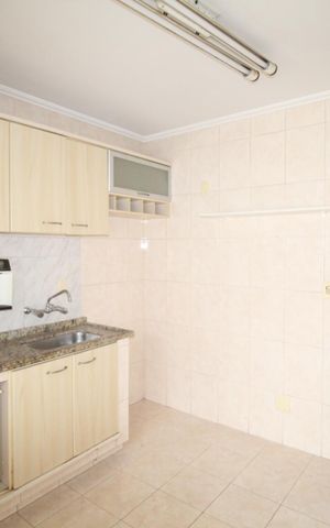 Apartamento à venda com 96m², 2 quartos e 2 vagasCozinha