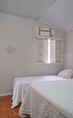 Casa à venda com 100m², 3 quartos e 2 vagasQuarto 3