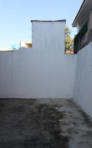 Casa à venda com 60m², 2 quartos e sem vagaQuintal