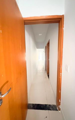 Casa à venda com 83m², 2 quartos e 2 vagas Casa à venda com 83m², 2 quartos e 2 vagasCorredor