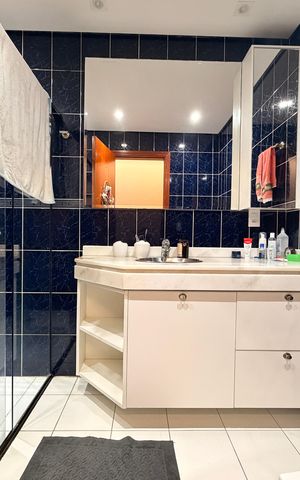 Apartamento à venda com 280m², 4 quartos e 3 vagasBanheiro da Suíte 1