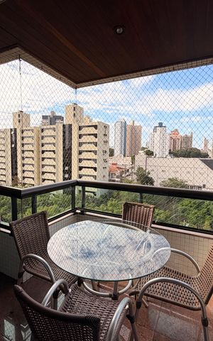 Apartamento à venda com 280m², 4 quartos e 3 vagasSacada principal
