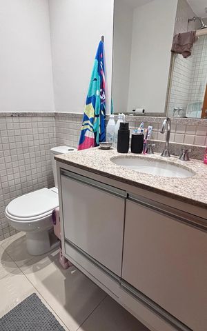 Apartamento à venda com 83m², 3 quartos e 1 vaga Apartamento à venda com 83m², 3 quartos e 1 vagaBanheiro