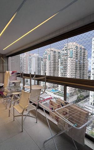 Apartamento à venda com 83m², 3 quartos e 1 vaga Apartamento à venda com 83m², 3 quartos e 1 vagaVaranda