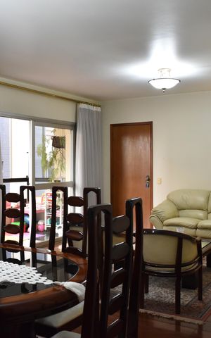 Apartamento à venda com 160m², 4 quartos e 2 vagasSala