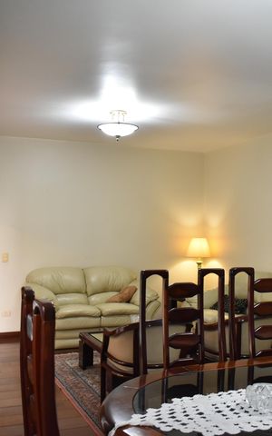 Apartamento à venda com 160m², 4 quartos e 2 vagasSala
