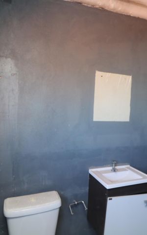Casa para alugar com 320m², 5 quartos e 3 vagasBanheiro de Serviço