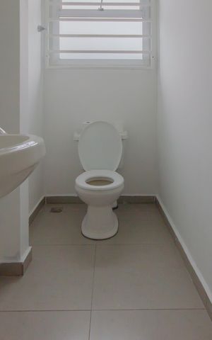 Casa à venda com 420m², 5 quartos e 3 vagas Casa à venda com 420m², 5 quartos e 3 vagasLavabo