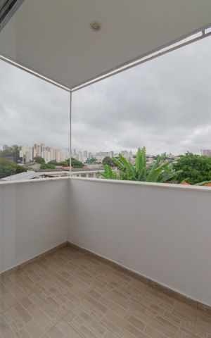 Casa à venda com 420m², 5 quartos e 3 vagas Casa à venda com 420m², 5 quartos e 3 vagasSuíte