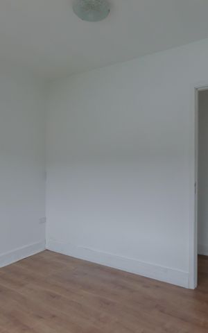 Casa à venda com 420m², 5 quartos e 3 vagas Casa à venda com 420m², 5 quartos e 3 vagasQuarto 3