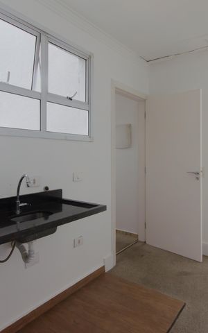 Casa à venda com 420m², 5 quartos e 3 vagas Casa à venda com 420m², 5 quartos e 3 vagasCorredor dos Quartos