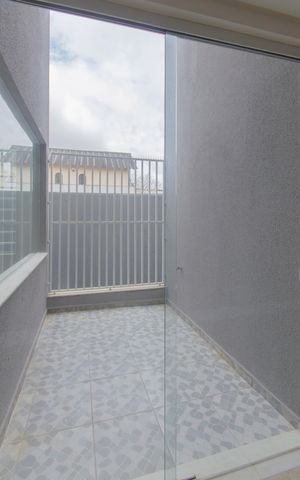 Casa à venda com 420m², 5 quartos e 3 vagas Casa à venda com 420m², 5 quartos e 3 vagasSala