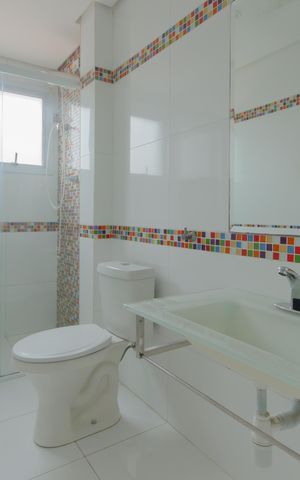 Casa à venda com 420m², 5 quartos e 3 vagas Casa à venda com 420m², 5 quartos e 3 vagasBanheiro Social