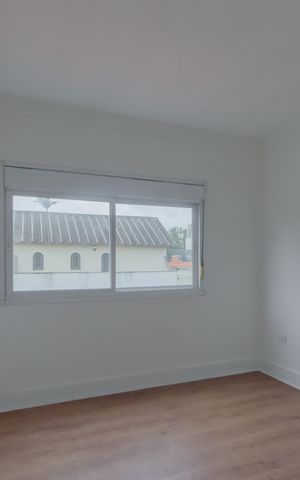 Casa à venda com 420m², 5 quartos e 3 vagas Casa à venda com 420m², 5 quartos e 3 vagasQuarto 3