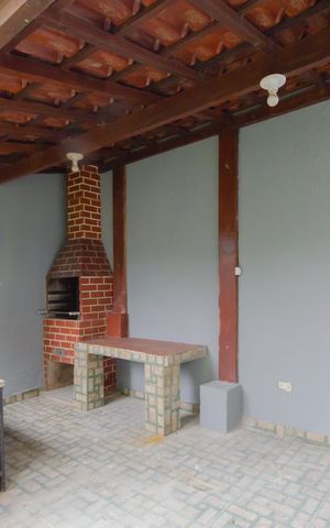 Casa à venda com 420m², 5 quartos e 3 vagas Casa à venda com 420m², 5 quartos e 3 vagasÁrea gourmet