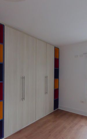 Casa à venda com 420m², 5 quartos e 3 vagas Casa à venda com 420m², 5 quartos e 3 vagasQuarto 2