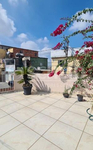 Casa à venda com 215m², 3 quartos e 3 vagas