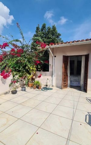 Casa à venda com 215m², 3 quartos e 3 vagas