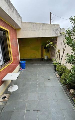 Casa à venda com 160m², 5 quartos e 3 vagas