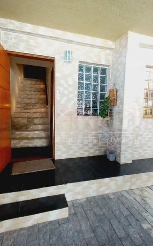 Casa à venda com 180m², 3 quartos e 2 vagas
