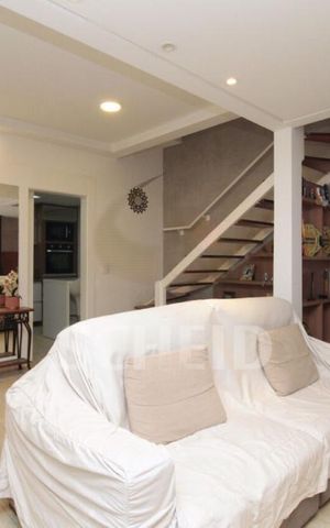 Casa à venda com 105m², 3 quartos e 2 vagas