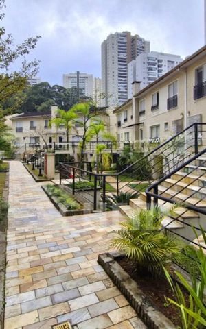 Casa à venda com 105m², 3 quartos e 2 vagas