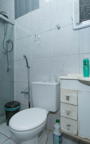 Casa à venda com 90m², 2 quartos e sem vaga Casa à venda com 90m², 2 quartos e sem vagaBANHEIRO2