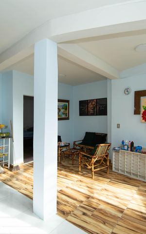 Casa à venda com 90m², 2 quartos e sem vaga Casa à venda com 90m², 2 quartos e sem vagaSALA