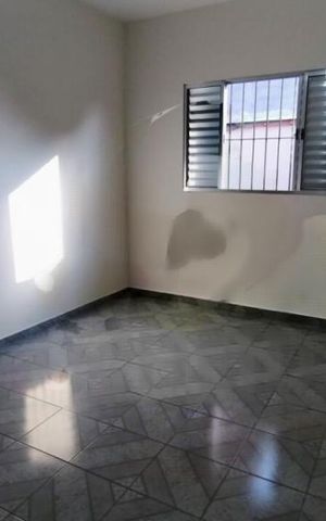 Casa à venda com 142m², 2 quartos e 2 vagas