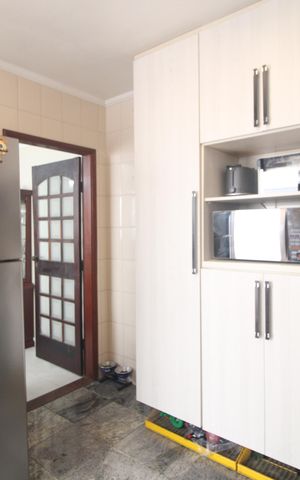 Casa à venda com 130m², 4 quartos e 2 vagasCozinha