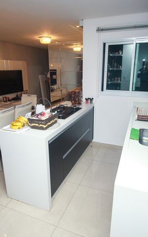 Apartamento à venda com 162m², 2 quartos e 2 vagas Apartamento à venda com 162m², 2 quartos e 2 vagasCozinha