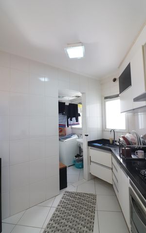 Apartamento à venda com 78m², 3 quartos e 2 vagasCozinha e Área de Serviço