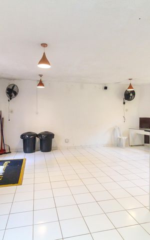Apartamento à venda com 40m², 2 quartos e 1 vaga Apartamento à venda com 40m², 2 quartos e 1 vagaÁrea comum - Salão de festas