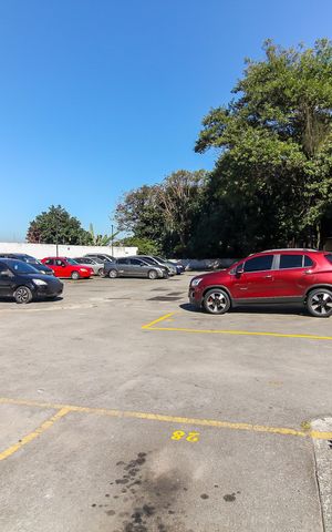 Apartamento à venda com 40m², 2 quartos e 1 vaga Apartamento à venda com 40m², 2 quartos e 1 vagaEstacionamento