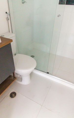 Apartamento à venda com 40m², 2 quartos e 1 vaga Apartamento à venda com 40m², 2 quartos e 1 vagaBanheiro social