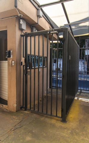 Apartamento à venda com 40m², 2 quartos e 1 vaga Apartamento à venda com 40m², 2 quartos e 1 vagaEntrada