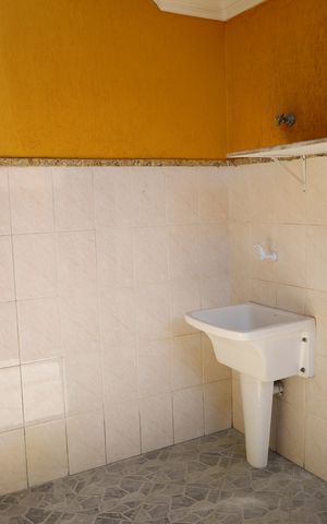 Casa à venda com 133m², 3 quartos e 1 vagaÁrea  de serviço