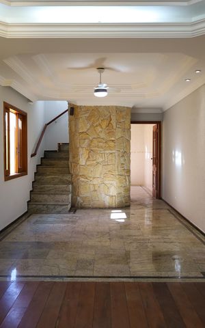 Casa à venda com 133m², 3 quartos e 1 vagaSala