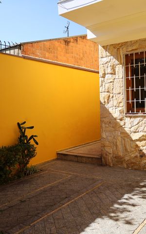 Casa à venda com 133m², 3 quartos e 1 vagaÁrea comum