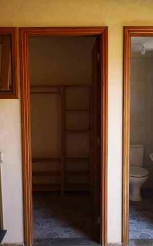 Casa à venda com 133m², 3 quartos e 1 vagaÁrea  de serviço