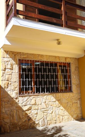 Casa à venda com 133m², 3 quartos e 1 vagaÁrea comum