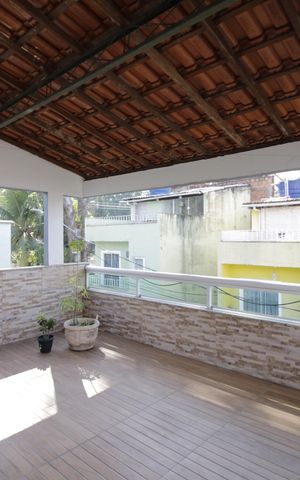 Casa à venda com 270m², 3 quartos e 2 vagasTerraço