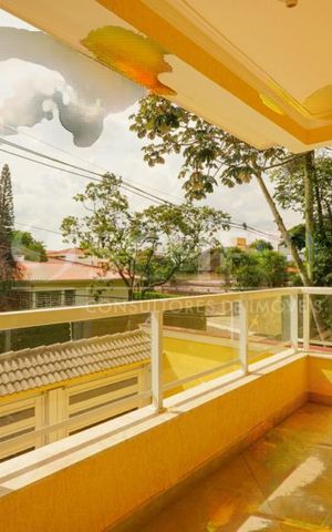 Casa à venda com 320m², 4 quartos e 8 vagas