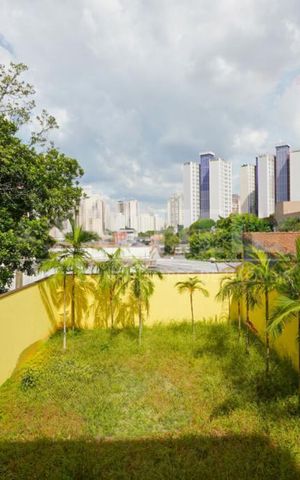 Casa à venda com 320m², 4 quartos e 8 vagas