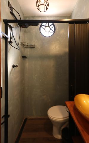 Casa à venda com 389m², 3 quartos e 3 vagas Casa à venda com 389m², 3 quartos e 3 vagasKitnet 3