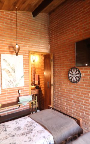 Casa à venda com 389m², 3 quartos e 3 vagas Casa à venda com 389m², 3 quartos e 3 vagasKitnet 1