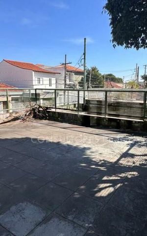 Casa à venda com 251m², 3 quartos e 2 vagas