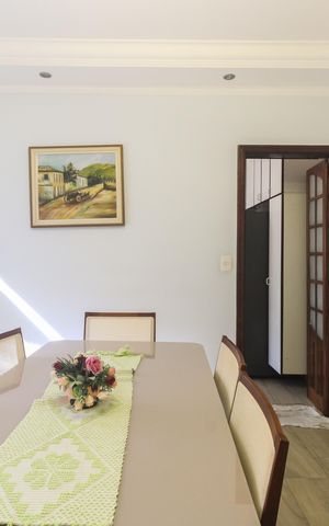 Casa à venda com 149m², 4 quartos e 2 vagas Casa à venda com 149m², 4 quartos e 2 vagasSala de Jantar