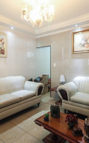 Casa à venda com 149m², 4 quartos e 2 vagas Casa à venda com 149m², 4 quartos e 2 vagasCasa 2 - Sala